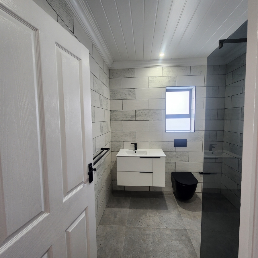 3 Bedroom Property for Sale in Dana Bay Western Cape